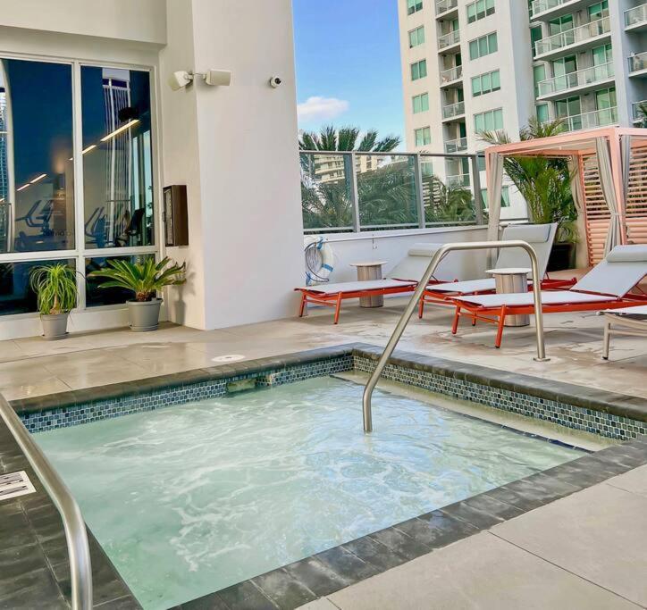 דירות Miami High Town View 1610 מראה חיצוני תמונה