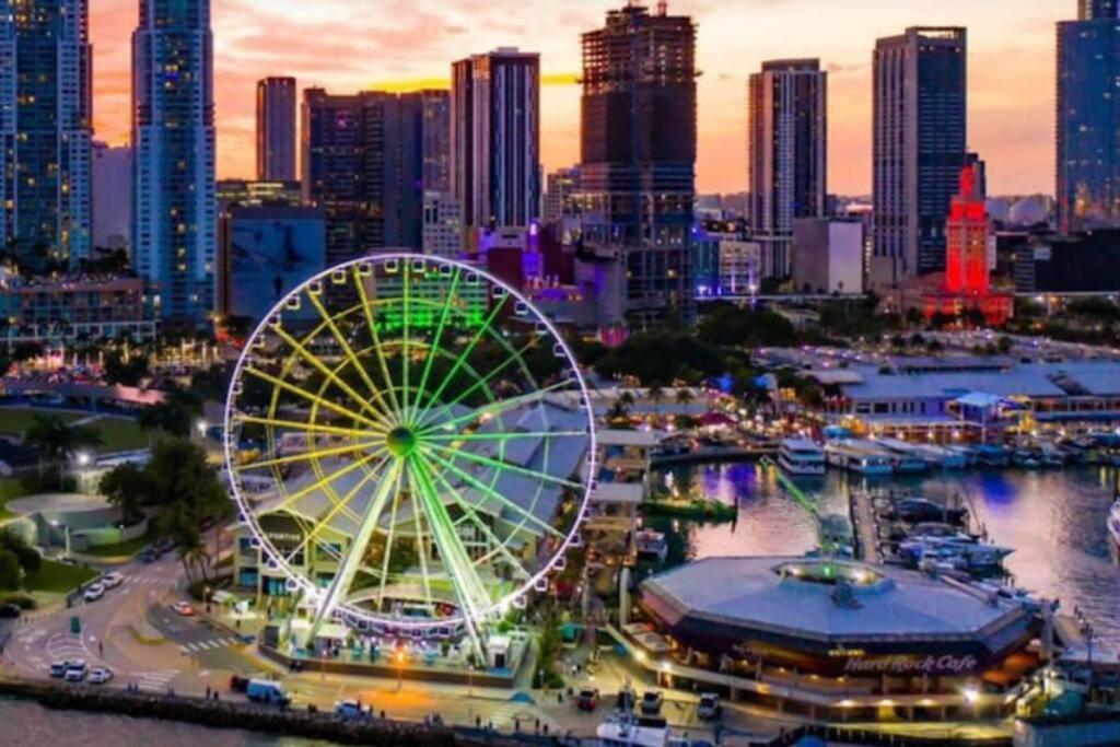 דירות Miami High Town View 1610 מראה חיצוני תמונה